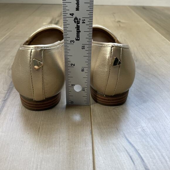 Liz Claiborne Gold Loafers New-No Box Size 6W Comfort Classy Preppy Stylish Fun - Picture 6 of 12